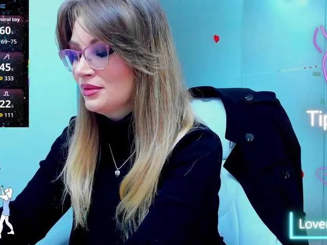 anyarosses on BongaCams 