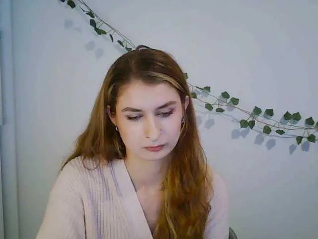 HotNina19