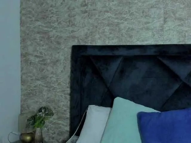 Lily-Woodz on BongaCams 