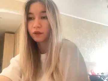 allynmckinnell on Chaturbate 