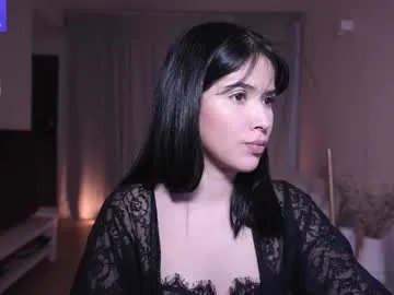 anniehillofficial_ on Chaturbate 