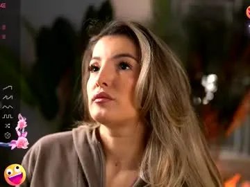 kellymathews on Chaturbate 