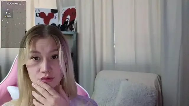 _Anna_Nolan_ on StripChat 