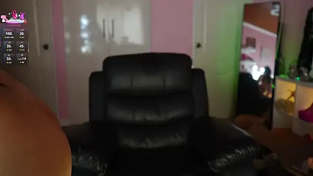 AsianSweetMilf on StripChat 