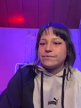 Eymmy_24 on StripChat 