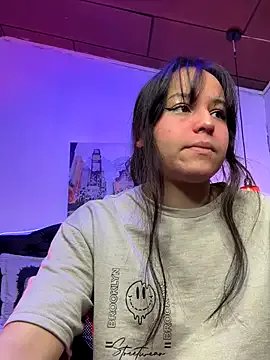 Eymmy_24 on StripChat 