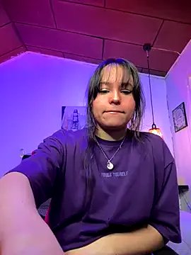 Eymmy_24 on StripChat 