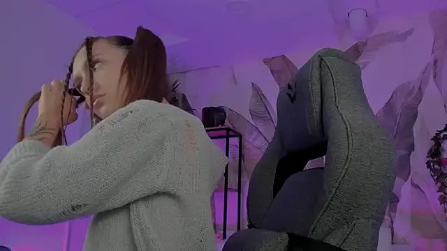 JennyDens on StripChat 