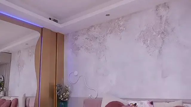 JullyBlair on StripChat 