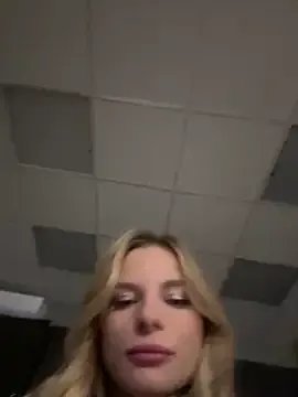 LanaSparks on StripChat 