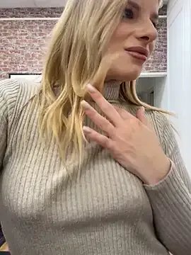 LanaSparks on StripChat 