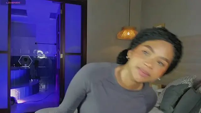 nayah__ on StripChat 