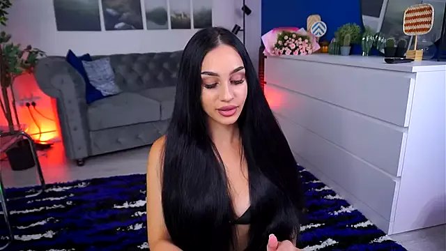 NinaSolenne on StripChat 