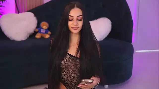 NinaSolenne on StripChat 