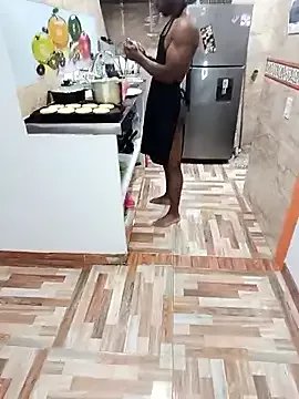 queemking on StripChat 