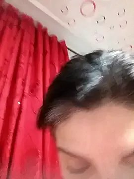 queemking on StripChat 