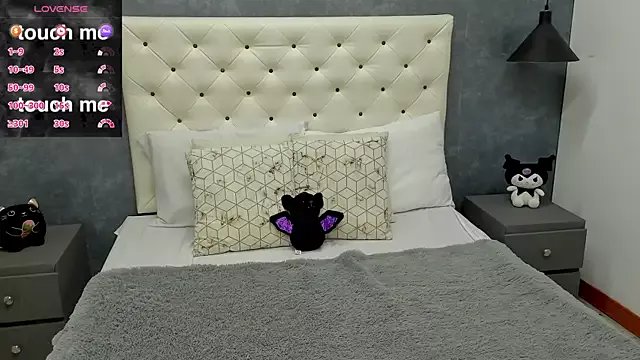 revenmiller_ on StripChat 