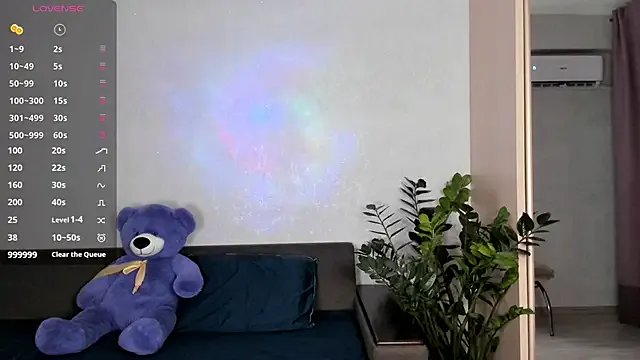 SaraShine_ on StripChat 