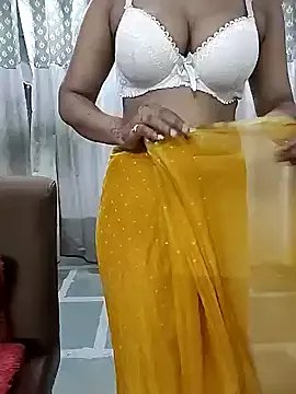 SEEMA_127 on StripChat 
