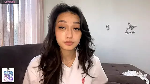 SweetSakuraJane on StripChat 