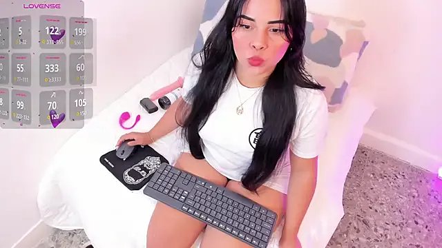 yunna7 on StripChat 