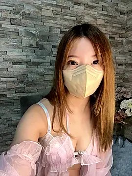 yuuhichan on StripChat 